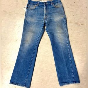 Vintage men’s Levi’s flare jeans y2k 2002 worn in